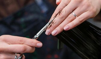 Aký je význam strihania vlasov a ako často je potrebné?